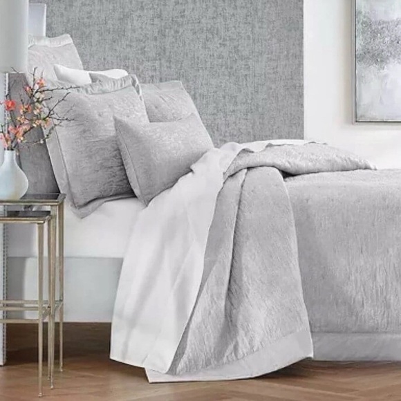 Hudson Park Gray Pillow Soft Textured Bedding - Picture 6 of 6